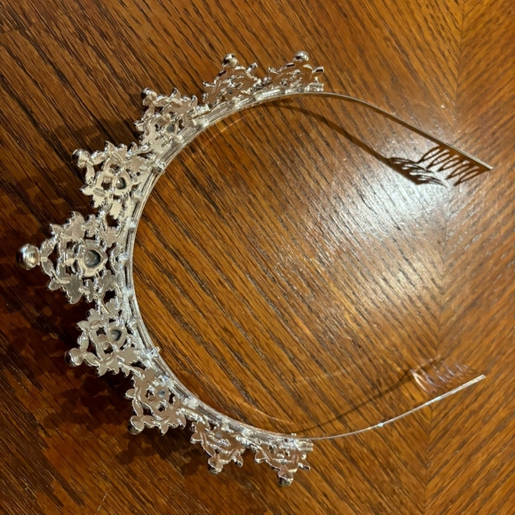Wedding Tiara - Picture 3 of 6